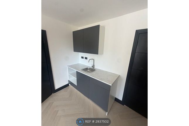 Treve Avenue, Harrow photo 3