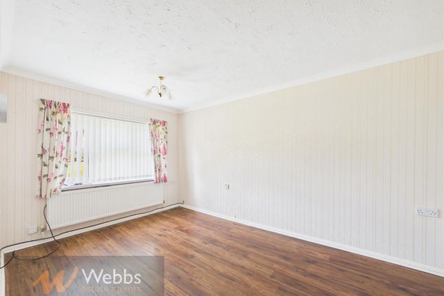 14, The Laurels, Rugeley photo 2