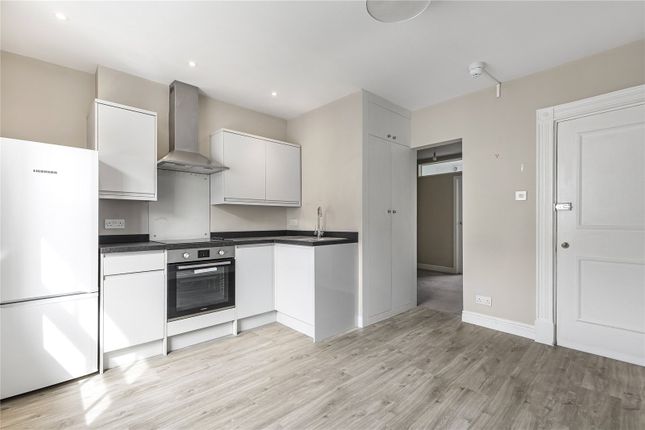 Flat 1, 14, Richmond Hill, Richmond photo 4