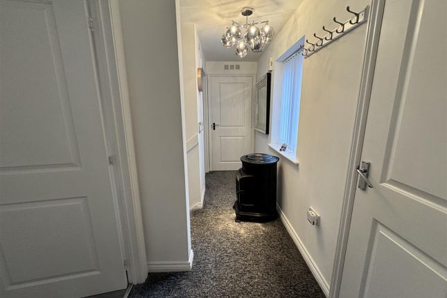 101, Shard End Crescent, Birmingham photo 3