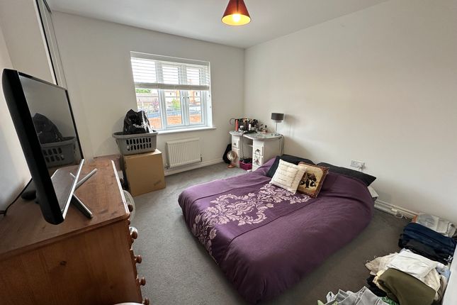 5 Newbolt Close, Stowmarket photo 4