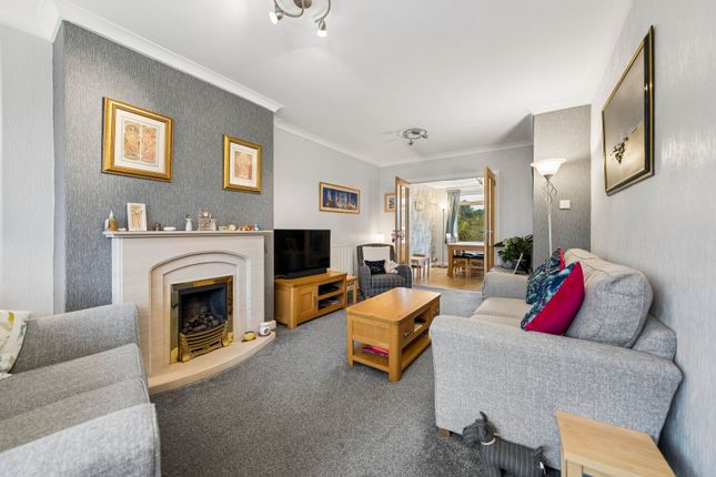 206 Terregles Avenue, Glasgow photo 2
