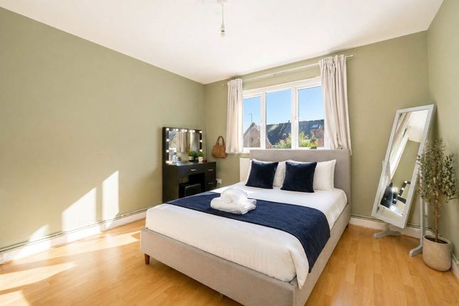 86, St. Ervans Road, London photo 2