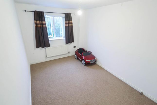 Detached house to rent in Garlands Croft, Keresley End, Coventry