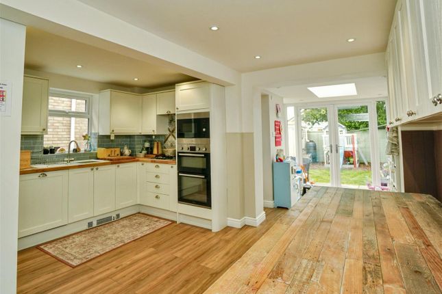 44, Oak Tree Lane, Haxby York photo 3