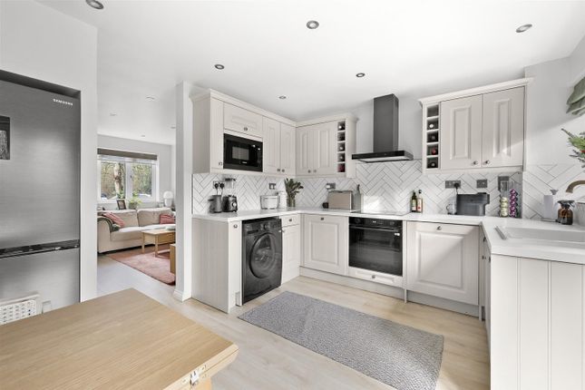 64, Garnon Mead, Epping photo 4