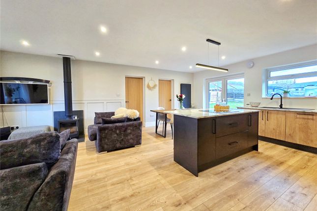 17, Raven Park, Rossendale photo 3