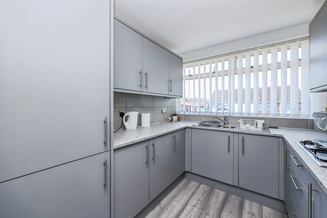 7, Derwent Drive, Nottingham photo 2