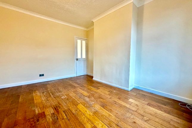68 Buchanan Road, Sheffield photo 5