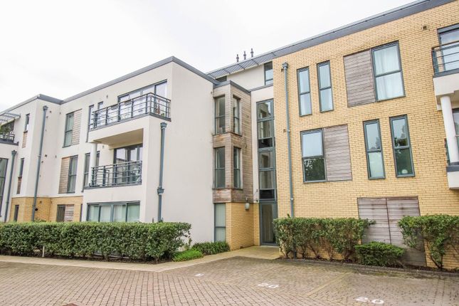 Flat to rent in Churchill Court, Madingley Road, Cambridge