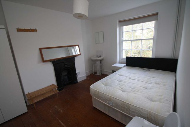 Room To Rent In Royal College Street Camden Nw1 Zoopla