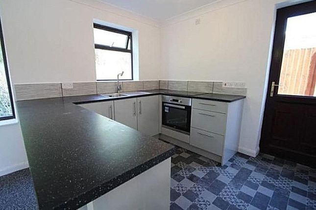 6, Heronswood Drive, Brierley Hill photo 3
