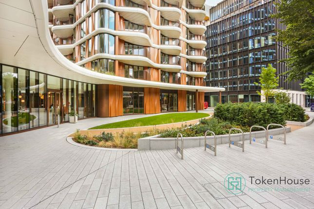 Flat for sale in Triptych Place, London