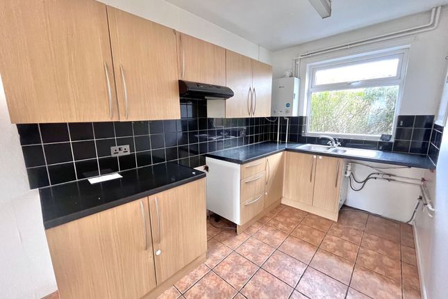 13 Draycott, Telford photo 3