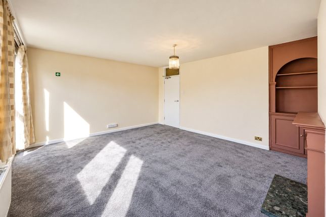 83, Ibsley Gardens, London photo 4