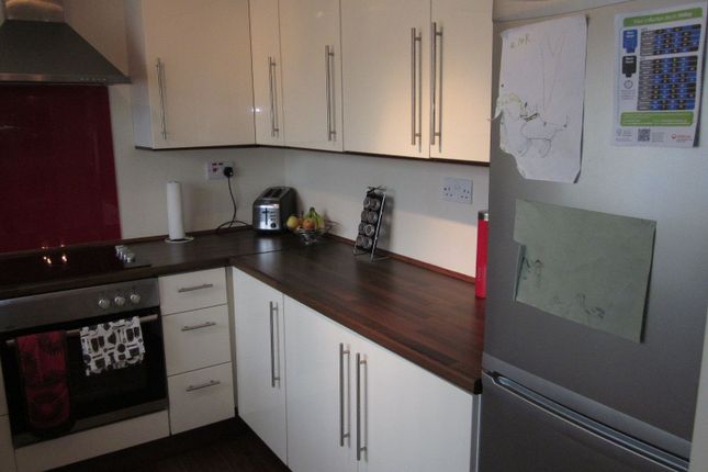 8 Jacobs Close, Sheffield photo 4