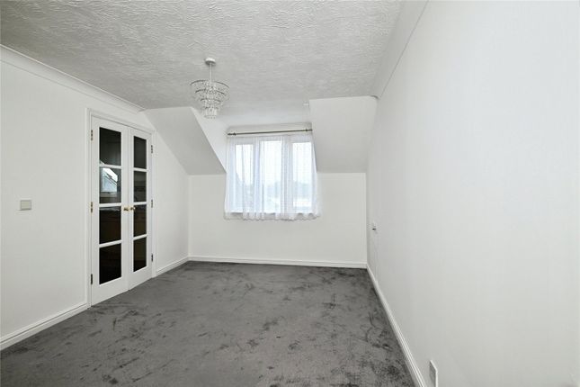 65, Riverbourne Court, Sittingbourne photo 2