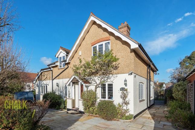 Thumbnail Detached House For Sale In Wykeham Avenue Hornchurch Thumbnail Detached House For Sale In Wykeham Avenue Hornchurch
