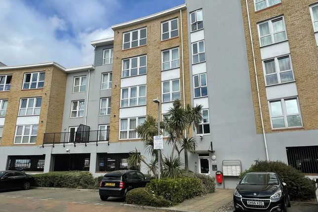 1-bed flat on Flat 64 Fisgard Court, Admirals Way, Gravesend, £110,000