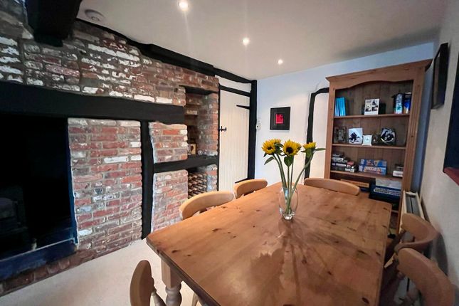 73 High Street, Berkhamsted photo 3