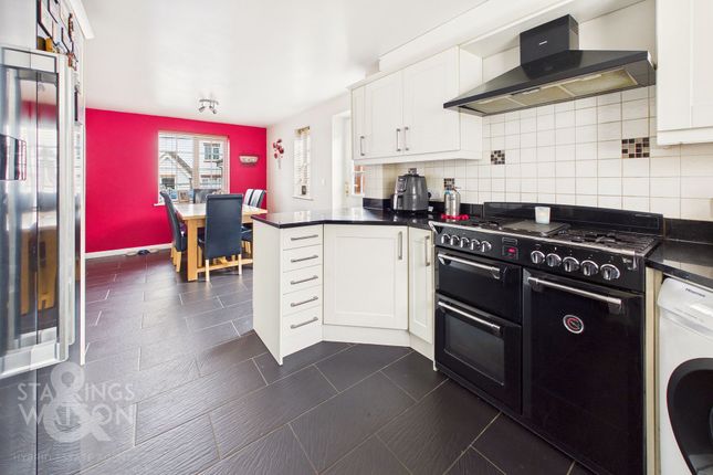 6 Joyce Way, Norwich photo 3