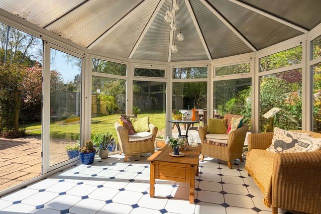 7 Roman Way, Southampton photo 3