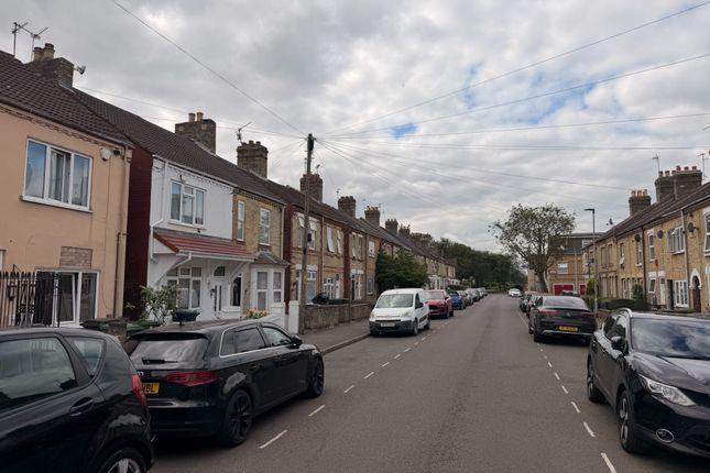 52, Charles Street, Peterborough photo 3