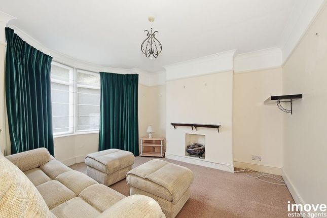 46 Clifton Grove, Paignton photo 2