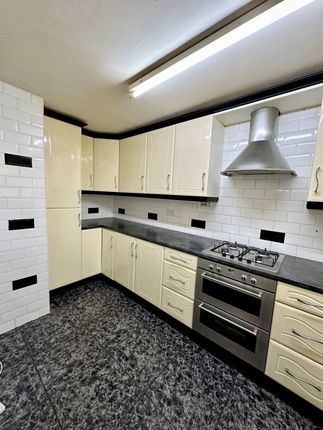 Thumbnail Flat to rent in Edgar Road, Hounslow