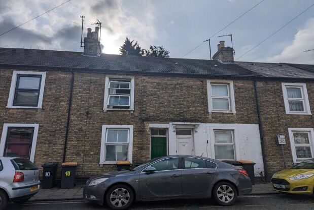 Thumbnail Terraced house to rent in Commercial Road, Bedford