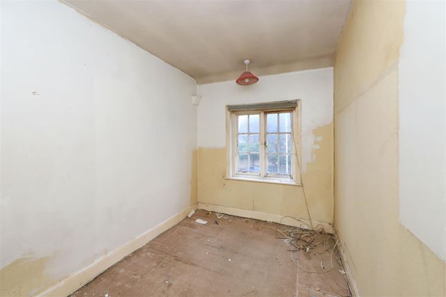 17A, Swakeleys Road, Ickenham photo 4