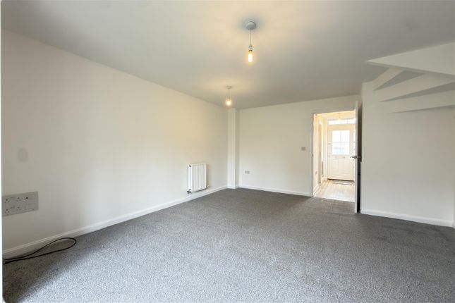 28, Goldworkings Crescent, Leicester photo 2
