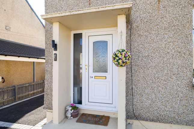 20 Crofthead Road, Bathgate photo 3
