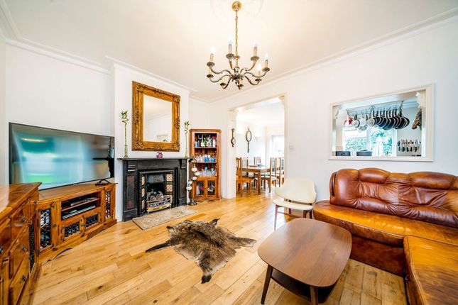 95, Deans Road, London photo 2