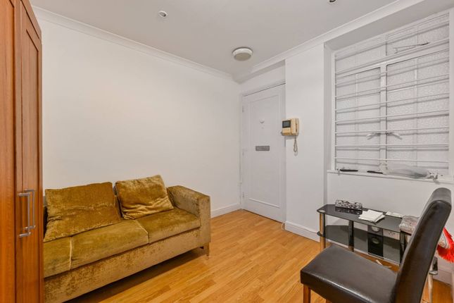 Thumbnail Flat to rent in Great Cumberland Place W1H, Marylebone, London,