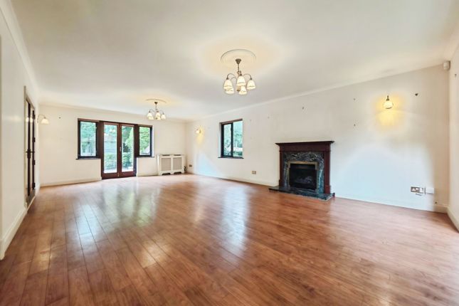 23, Ashdale Park, Wokingham photo 3
