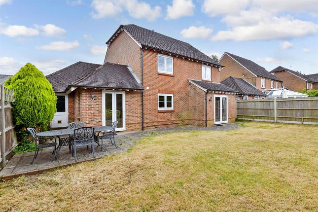 15, Carmans Close, Maidstone photo 3