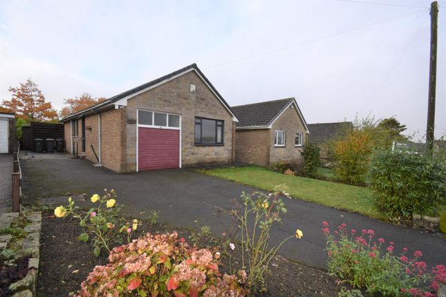 Thumbnail Detached bungalow to rent in Moorland Close, Linthwaite, Huddersfield