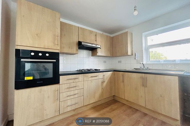 Thumbnail Terraced house to rent in Compton Avenue, London