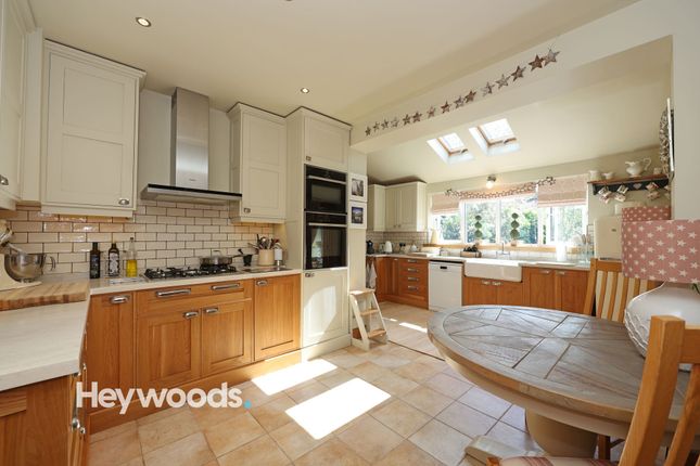 39 Whitmore Road, Newcastle photo 4