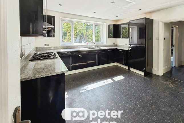 9, Westfield Road, Newport photo 3