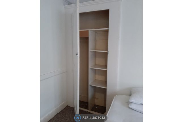 Thorn Road, Worthing photo 5
