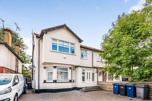 Flat for sale in Manor Park Crescent, Edgware