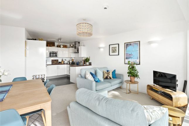 2-bed flat on 7 Argento Tower,, Mapleton Road, London, £475,000