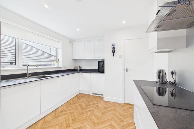 14 Chequers Avenue, Lancaster photo 3