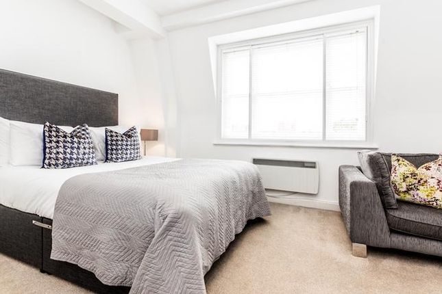 90, 39, Hill Street, Mayfair photo 2