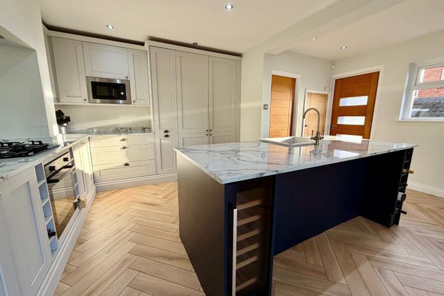 9, Old Barn Close, West Yorkshire photo 3