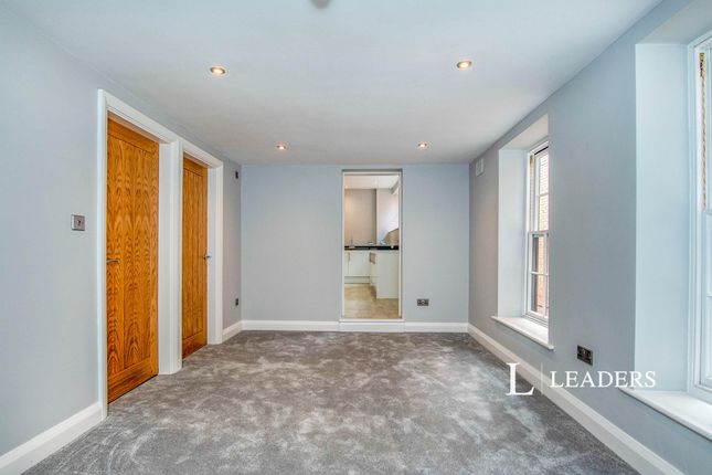 Flat 1, 57A, Broad Street, Worcestershire photo 2