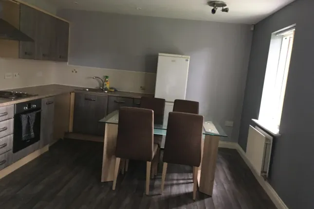 96, Ash Court, Leeds photo 2