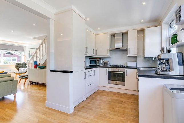 64, The Knoll, London photo 3